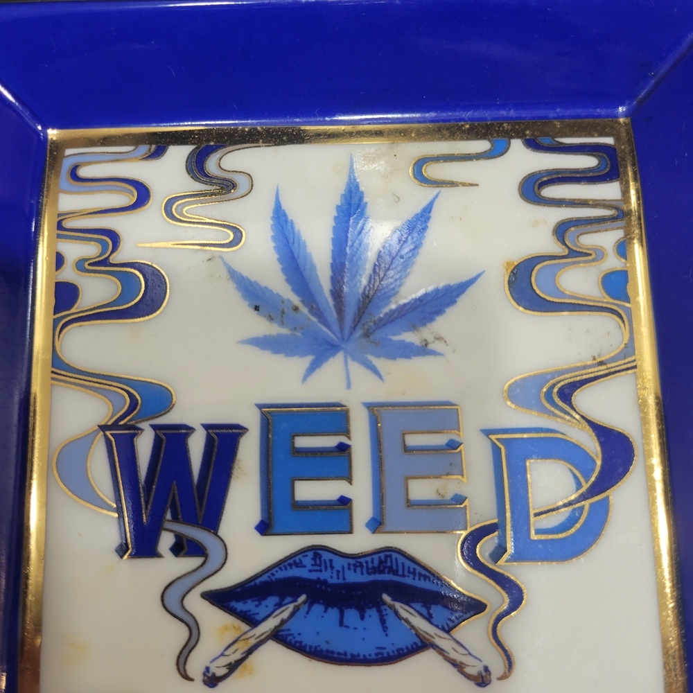 Jonathan Adler Weed Ash Tray - Picture 2 of 3